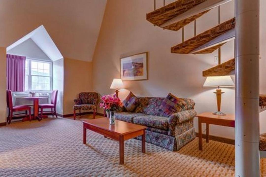 The Chateau Resort Tannersville Exterior photo
